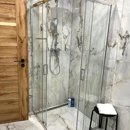 R&l Lazovna 2 - Centre And Free Private Parking Apartament